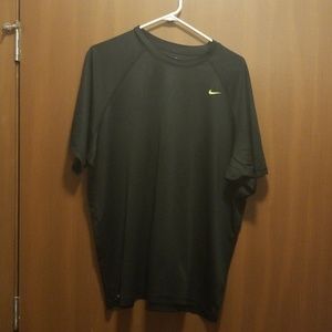 Men's Nike dri fit t shirt